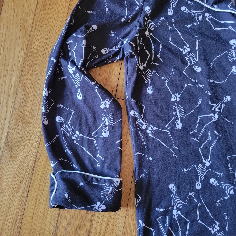 Black Skeleton Print Halloween Spooky Nightgown - Picture 7 of 8